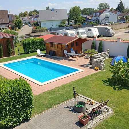 Ferienwohnungen Zur Elz - Traumhafte 160 Qm Wohnung Mit Pool Und Garten Naehe Des Europaparks Kappel-Grafenhausen Bagian luar foto